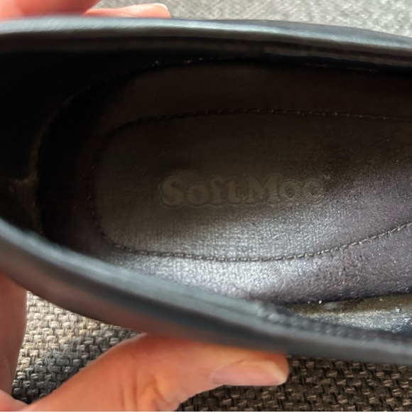 (SOLD) Soft Moc Black Leather Wedge Heels Size 10 - Picture 11 of 14